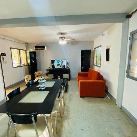 House G&S, Depto Con 3 Dormitorios Para 7 Personas Pleno Centro De La Ciudad 푸에르토이과수 외부 사진